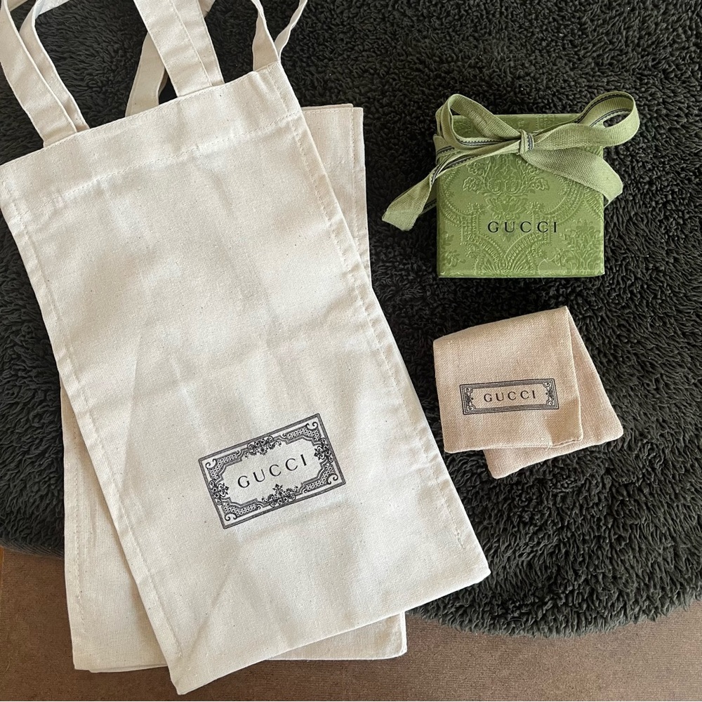 Gucci Totes & Jewelry Packaging